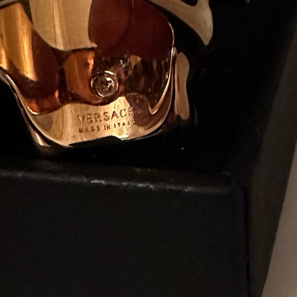 Versace enamel ring NEW (Authentic) - Picture 5 of 9